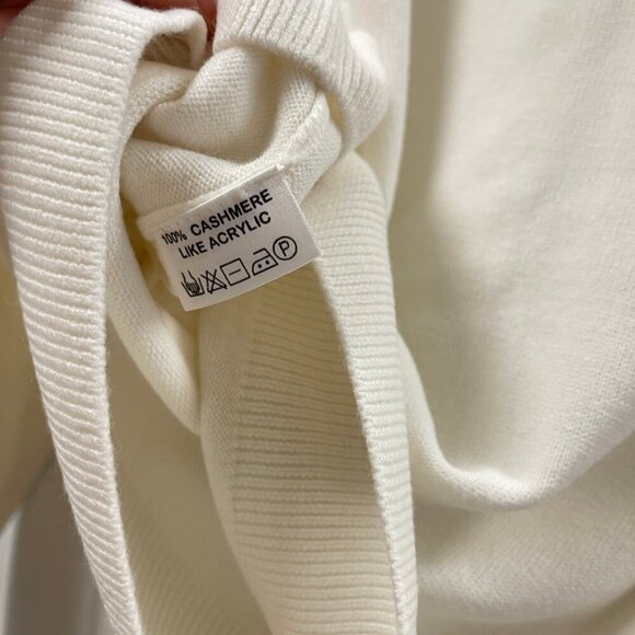 NWOT Vintage Gianni Dolce White Mock Neck Sweater - Picture 4 of 11